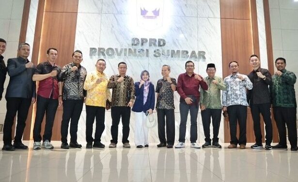 Komisi DPRD Muaro Jambi ke DPRD Sumbar Konsultasi Soal Perizinan dan Investasi