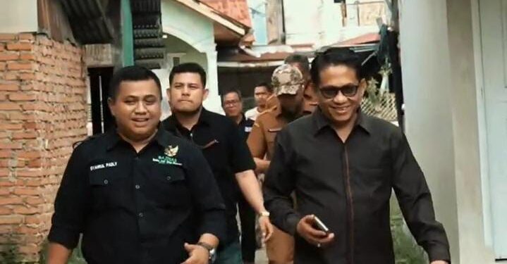 Wakil Ketua DPRD Sumbar, Evi Yandri Tinjau Lima Sungai di Kota Padang