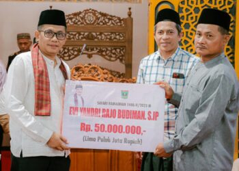 Safari Ramadhan di Masjid M Nur Andalas, Wakil ketua DPRD Sumbar Evi Yandri Sorot masalah Tawuran dan Narkoba