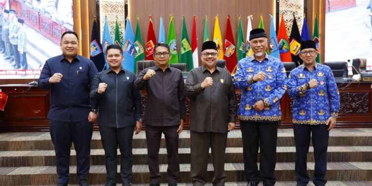 Paripurna Digelar DPRD Sumbar Agenda Penetapan Ranperda RTRW Sumbar Tahun 2025-2045