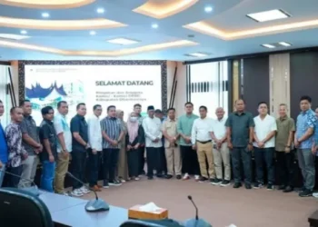 Ketua Tim Pakar DPRD Sumbar Terima Kunjungan Pimpinan dan Anggota Komisi DPRD Dharmasraya