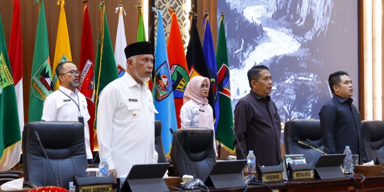 Rapat Paripurna DPRD Sumbar Tetapkan Rekomendasi LKPJ Kepala Daerah Tahun 2024