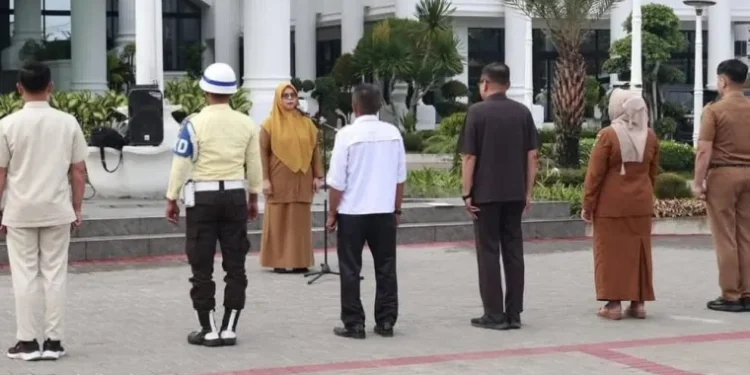 Perkuat Etos Kerja, Sekretariat DPRD Sumbar Gelar Apel Pagi