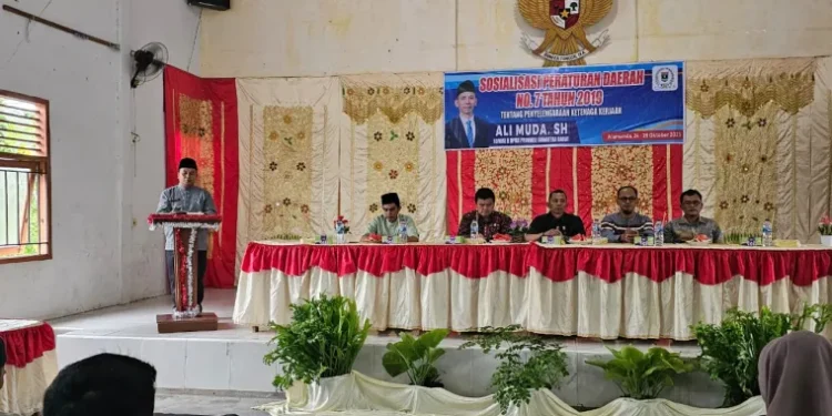 Anggota DPRD Sumbar Ali Muda Sosialisasi Perda Ketenagakerjaan di Nagari Bunuik